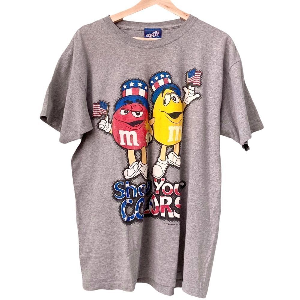 M&M's Show Your Colors with Flag Grey Graphic Tee in Men's Size Large